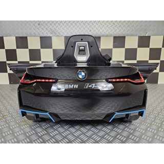 BMW i4 12 volts